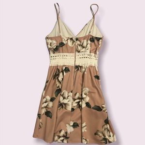 Floral dress Color light pink size L